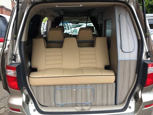 Alphard 42 inch bed